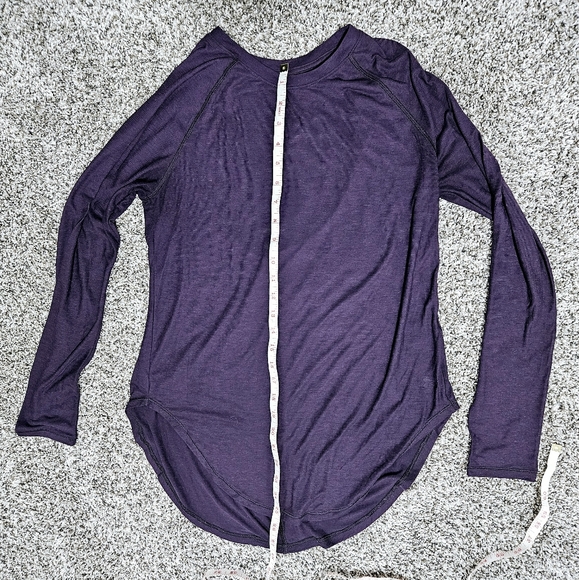 Under Armour open back long-sleeve lightweight top, size small, deep purple - Picture 4 of 5